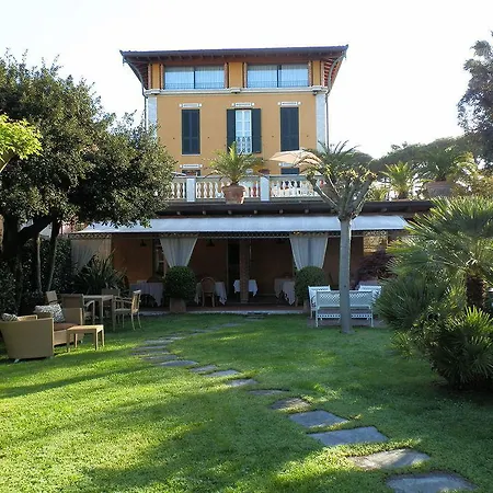 Regina 3* Forte dei Marmi