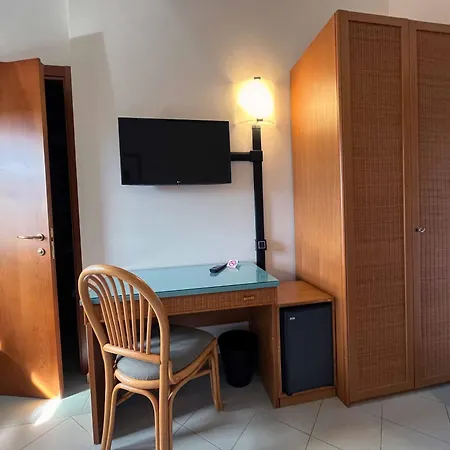 Regina Hotel 3*