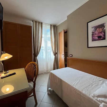Regina Hotel